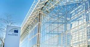 BEI acordă un împrumut de 25 milioane euro către Patria Bank pentru sprijinirea întreprinderilor româneşti